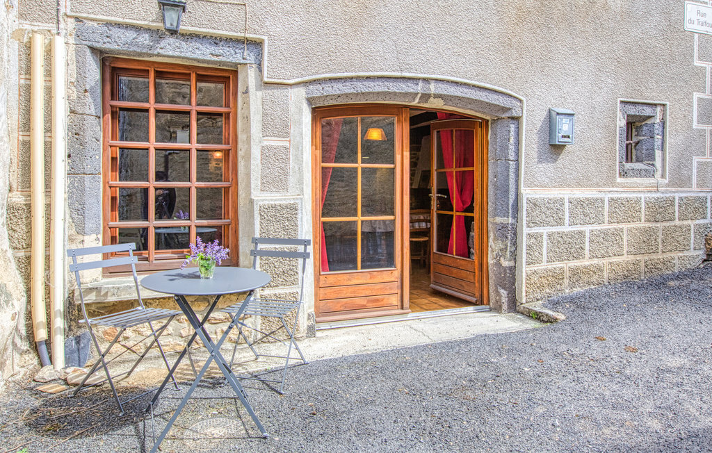 Appartement pierre 70 m² avec cheminée à Saint-Chely-d'Aubrac - Photo 1