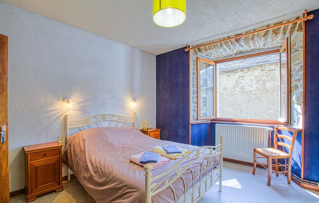 Appartement pierre 70 m² avec cheminée à Saint-Chely-d'Aubrac - Photo 8