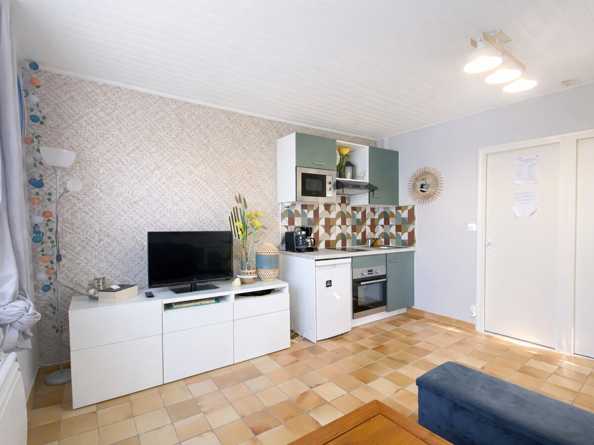Appartement 1er étage rénové, 250m de la plage - Photo 4