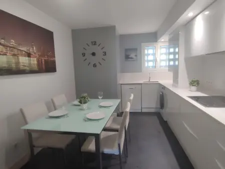 Appartement Moderne au Centre de Platja d'Aro - 2 Ch, Parking, Proche Plage & Commerces - Photo 5