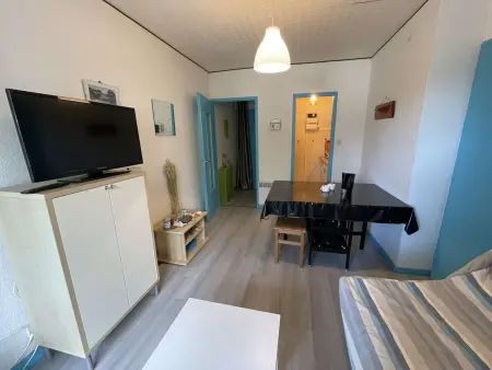 Appartement cosy 2 pièces à 200m de la plage, Saint-Hilaire-de-Riez - 4 couchages, parking, TV, WiFi - Photo 2