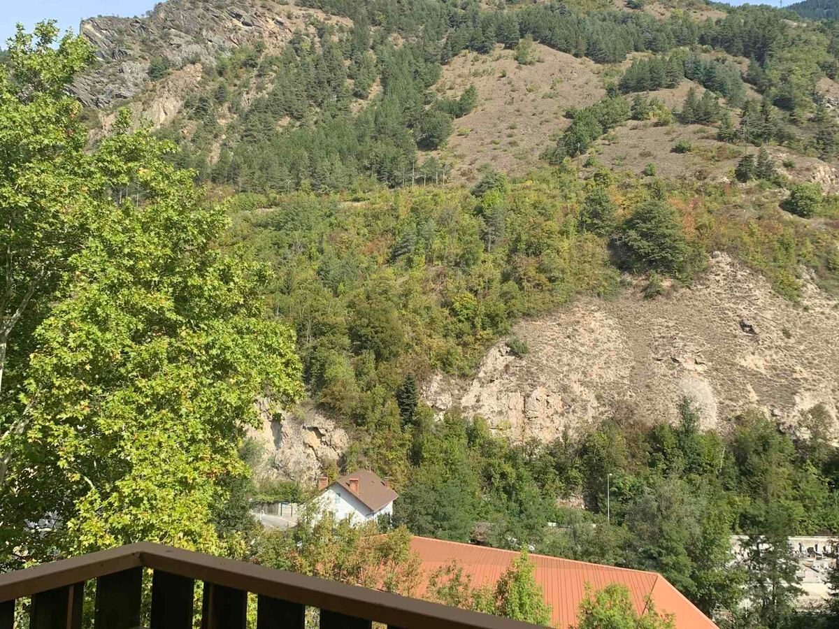 T2 bis 70m² au dernier étage à Brides-les-Bains - Photo 2