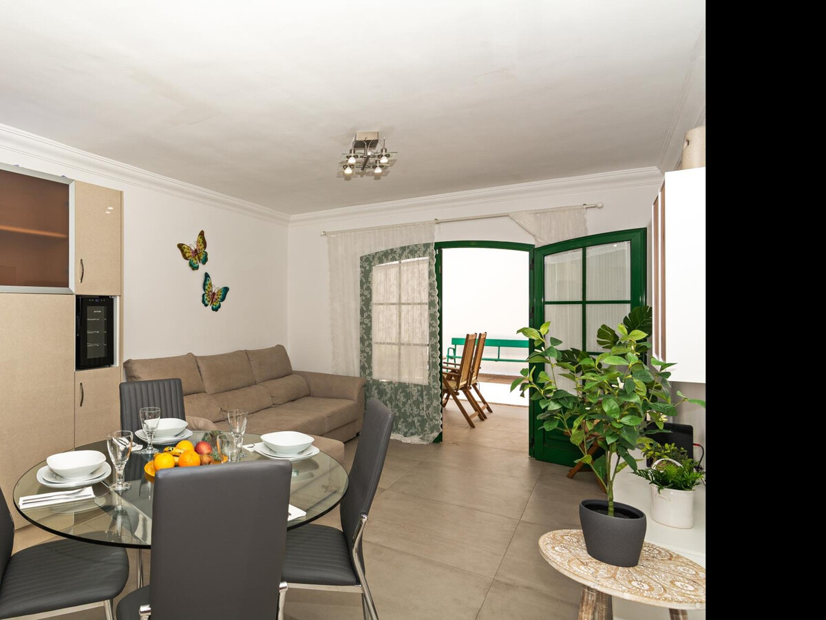 Marine Breeze - Appartement 2 chambres, terrasse et piscine - Photo 6