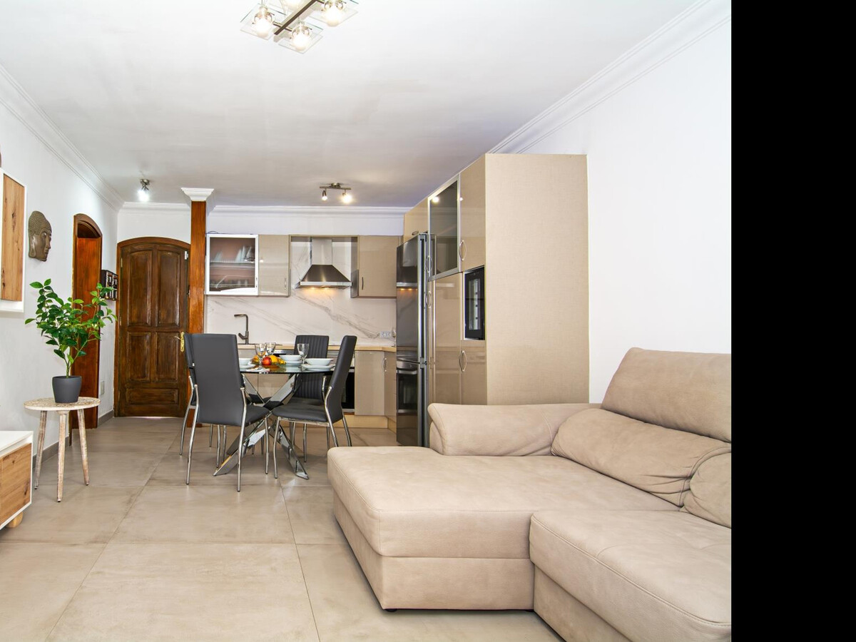 Marine Breeze - Appartement 2 chambres, terrasse et piscine - Photo 7