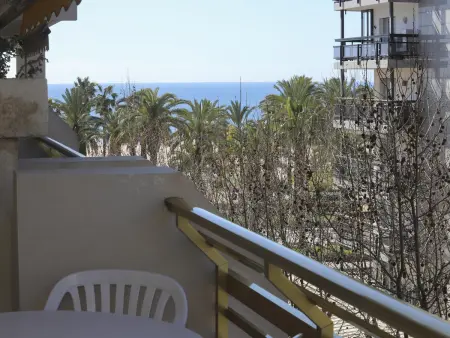 Appartement avec terrasse face à la plage à Salou, climatisé : photo 4