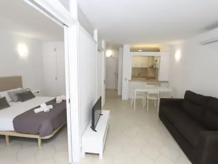 Appartement avec terrasse face à la plage à Salou, climatisé : photo 7