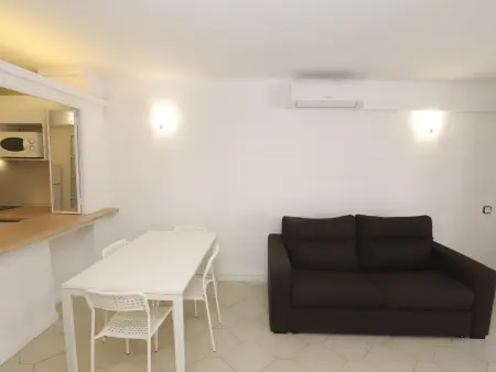Appartement avec terrasse face à la plage à Salou, climatisé : photo 8