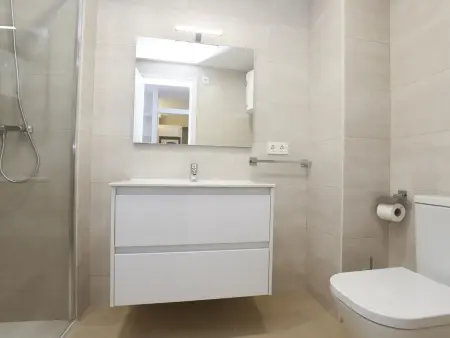 Appartement avec terrasse face à la plage à Salou, climatisé : photo 16