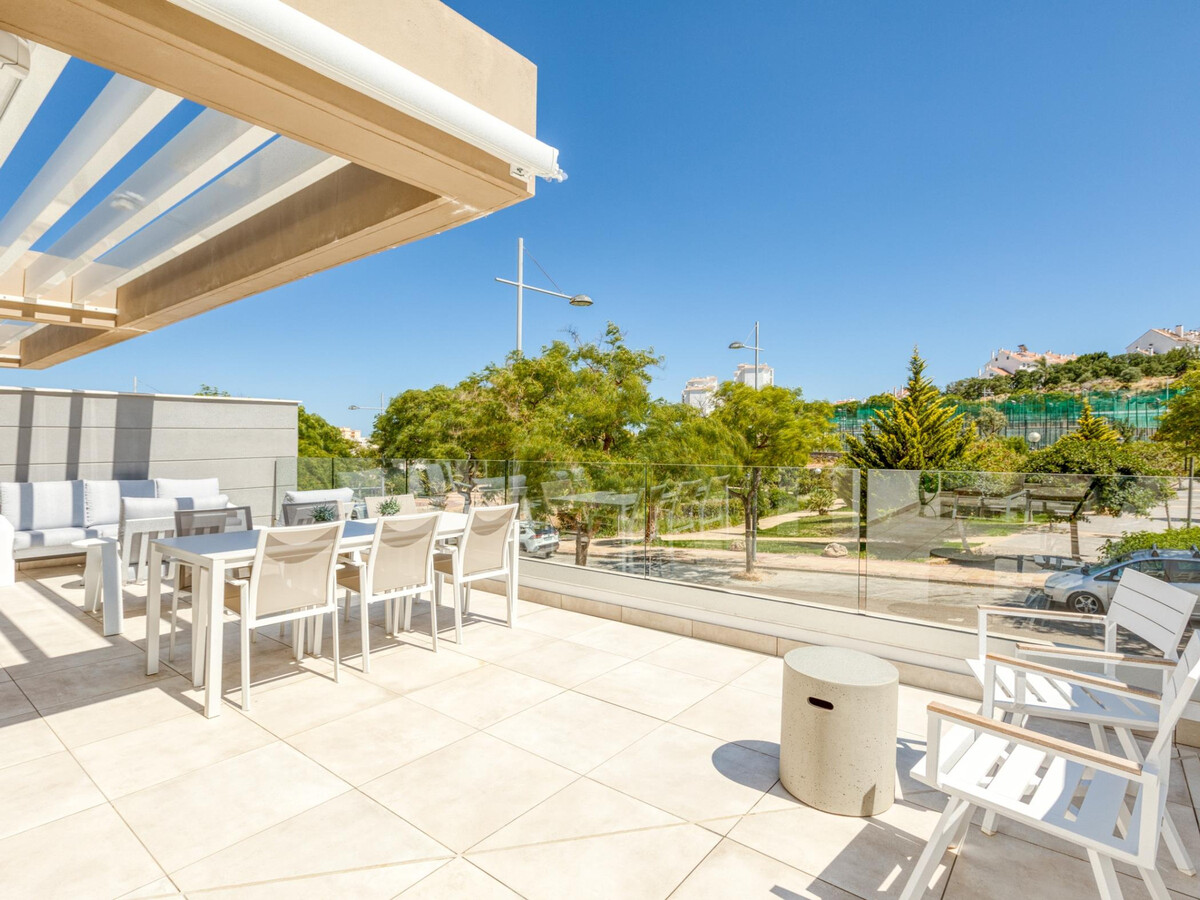 Appartement 2 chambres, terrasse géante et piscine 20m, Estepona - Photo 12