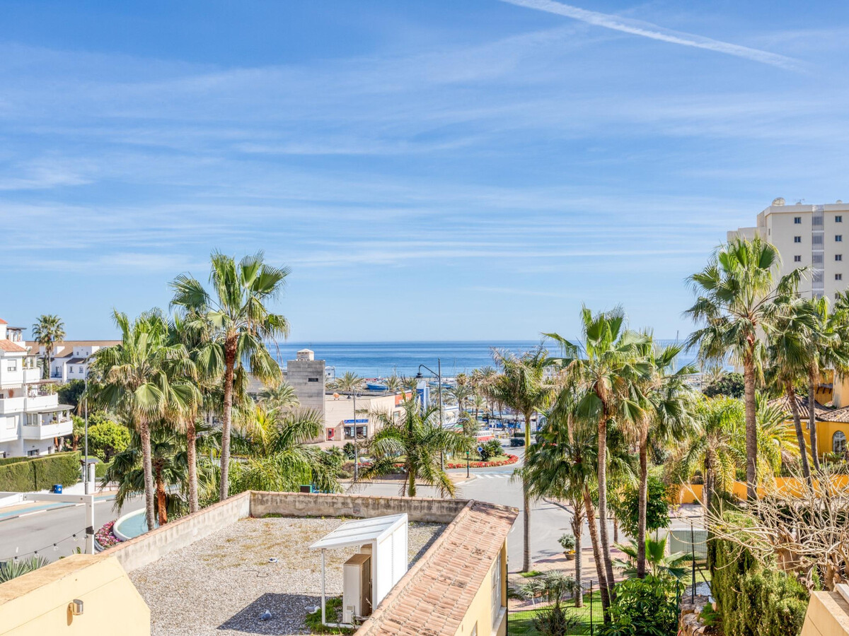 Appartement 2 chambres à Estepona, terrasse sud et piscines - Photo 12