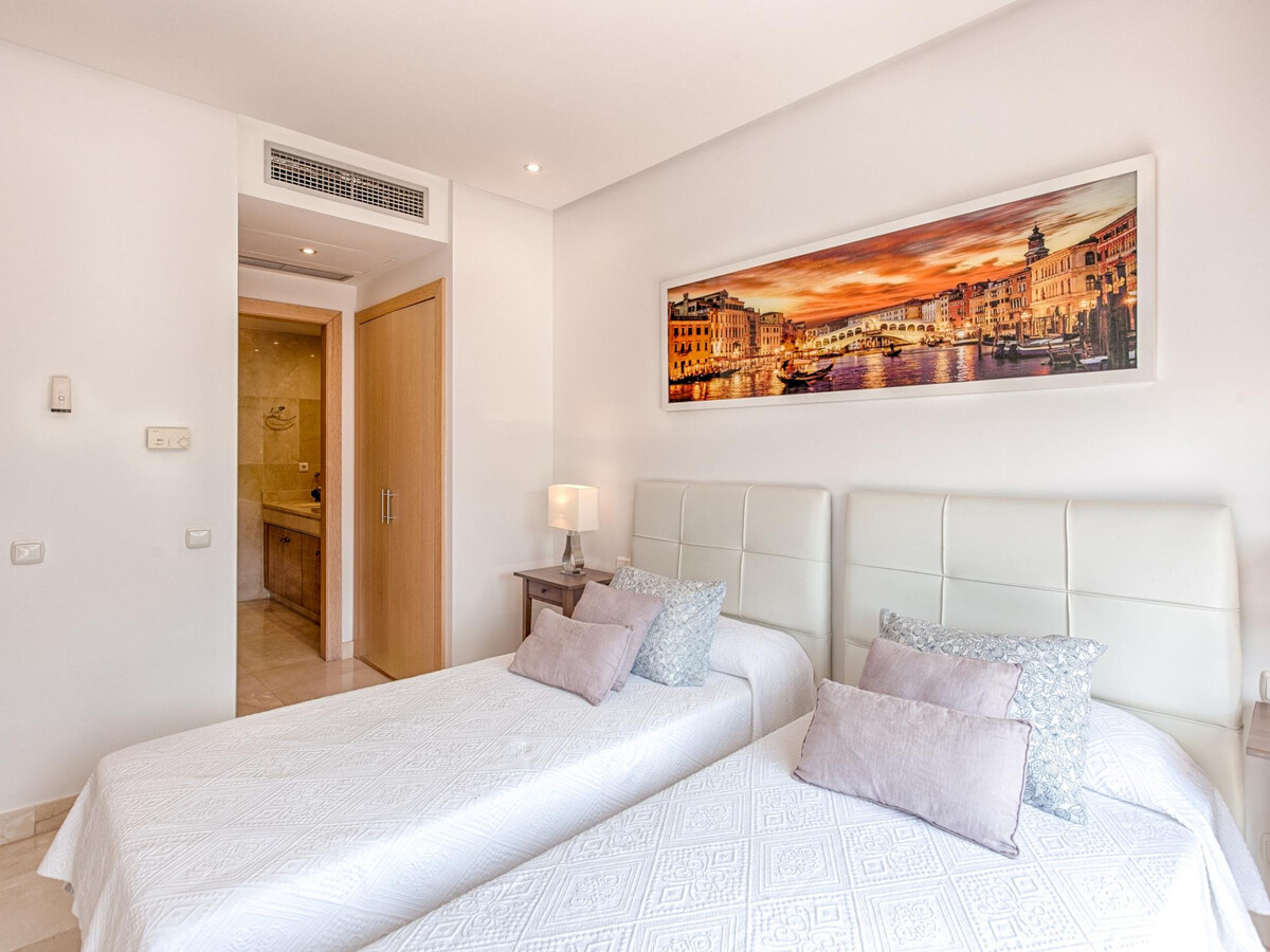 Penthouse 210 m² et 280 m² de terrasses à Estepona - Photo 12