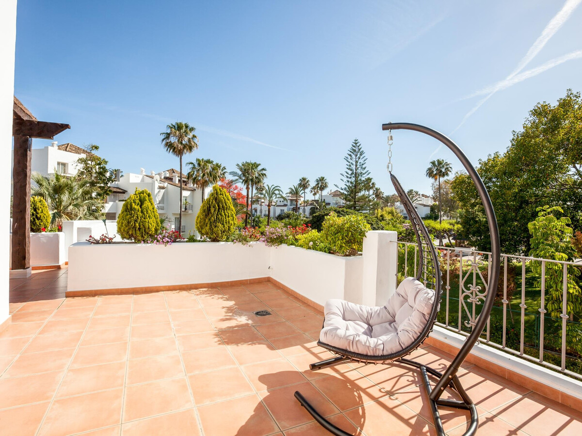 Penthouse 210 m² et 280 m² de terrasses à Estepona - Photo 22