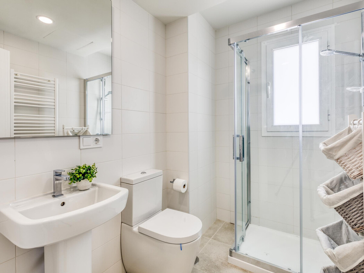Appartement 2 chambres Estepona, vue sur Gibraltar - Photo 16