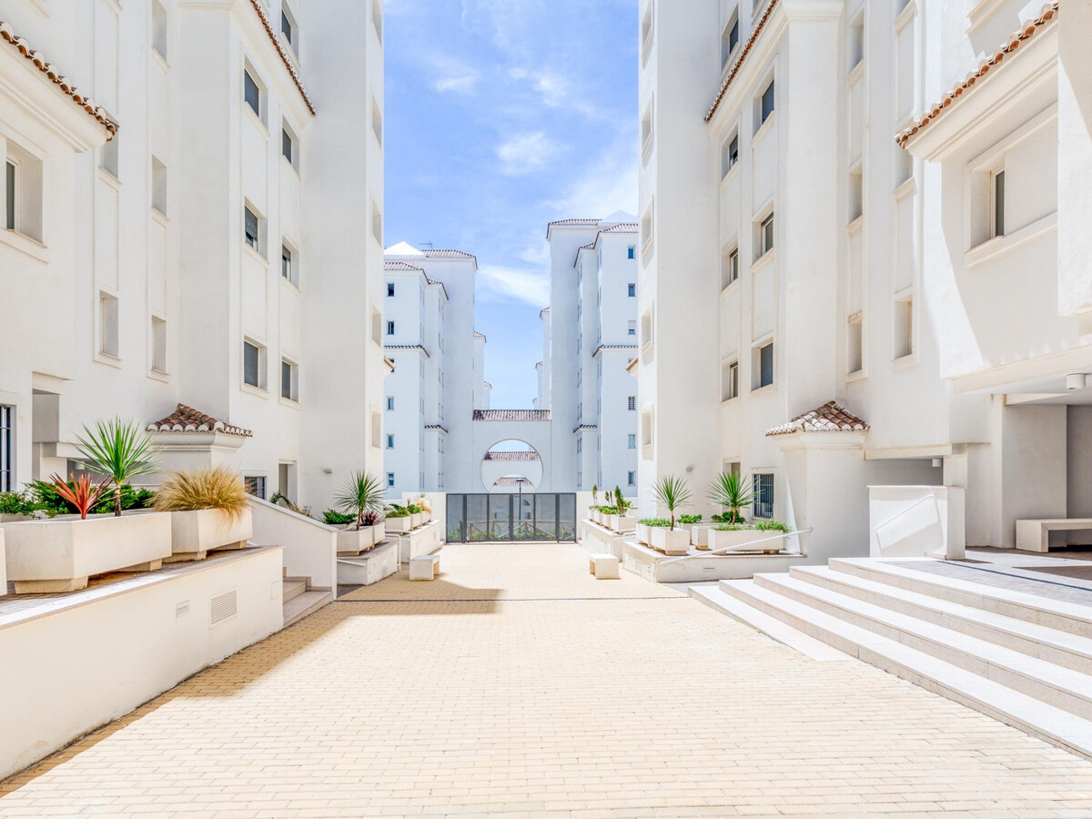 Appartement 2 chambres Estepona, vue sur Gibraltar - Photo 17