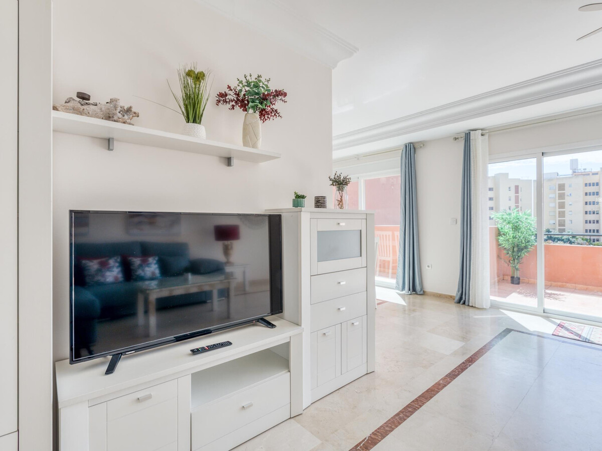 Penthouse 3 chambres à Estepona avec piscine privée - Photo 3