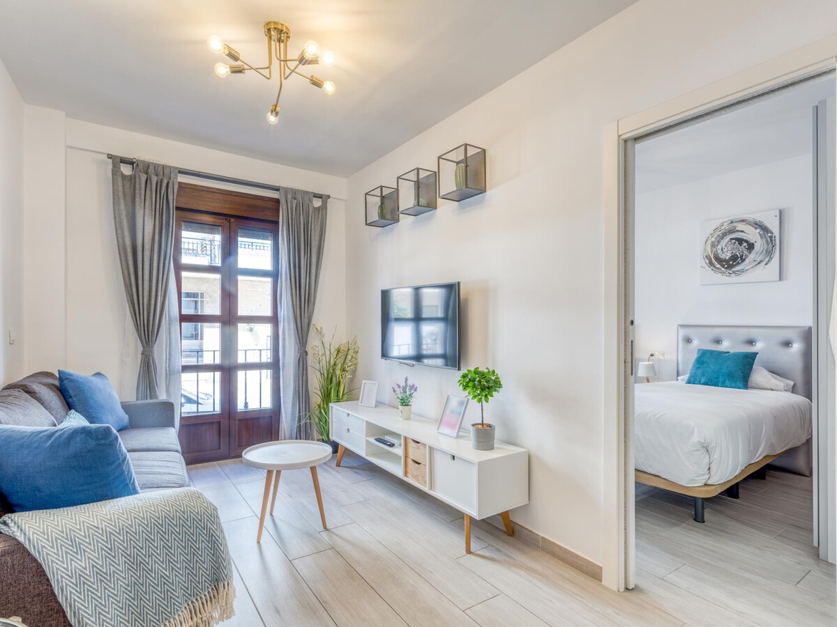 Appartement centre-ville Estepona, 2 chambres, vue vieille ville - Photo 2