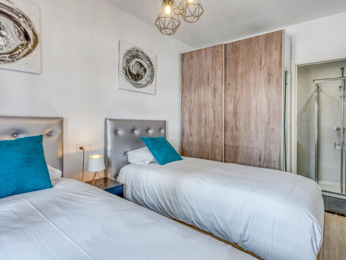 Appartement centre-ville Estepona, 2 chambres, vue vieille ville - Photo 25