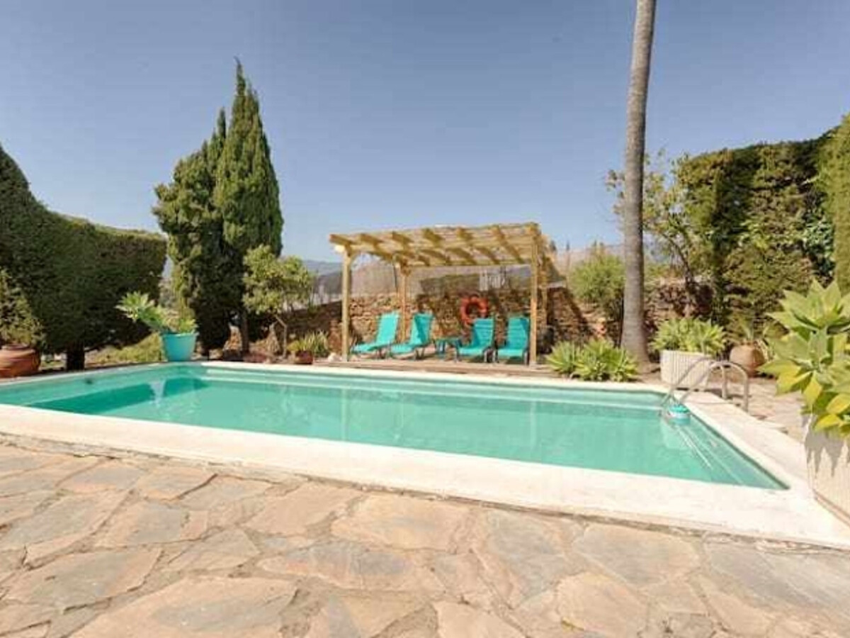 Maison rurale Hanami à Estepona, 6 chambres & piscine - Photo 3