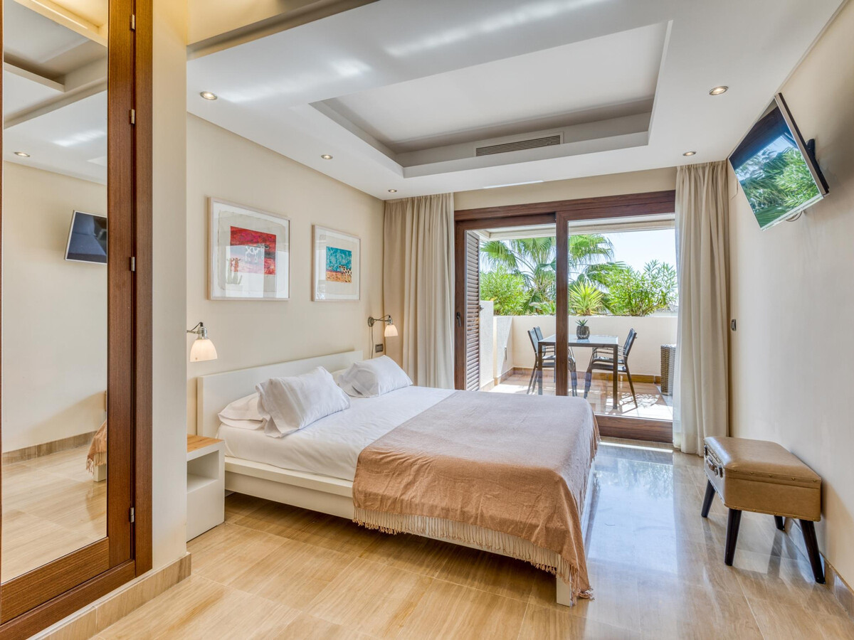 Penthouse duplex avec piscine privée face à la mer, Estepona - Photo 9
