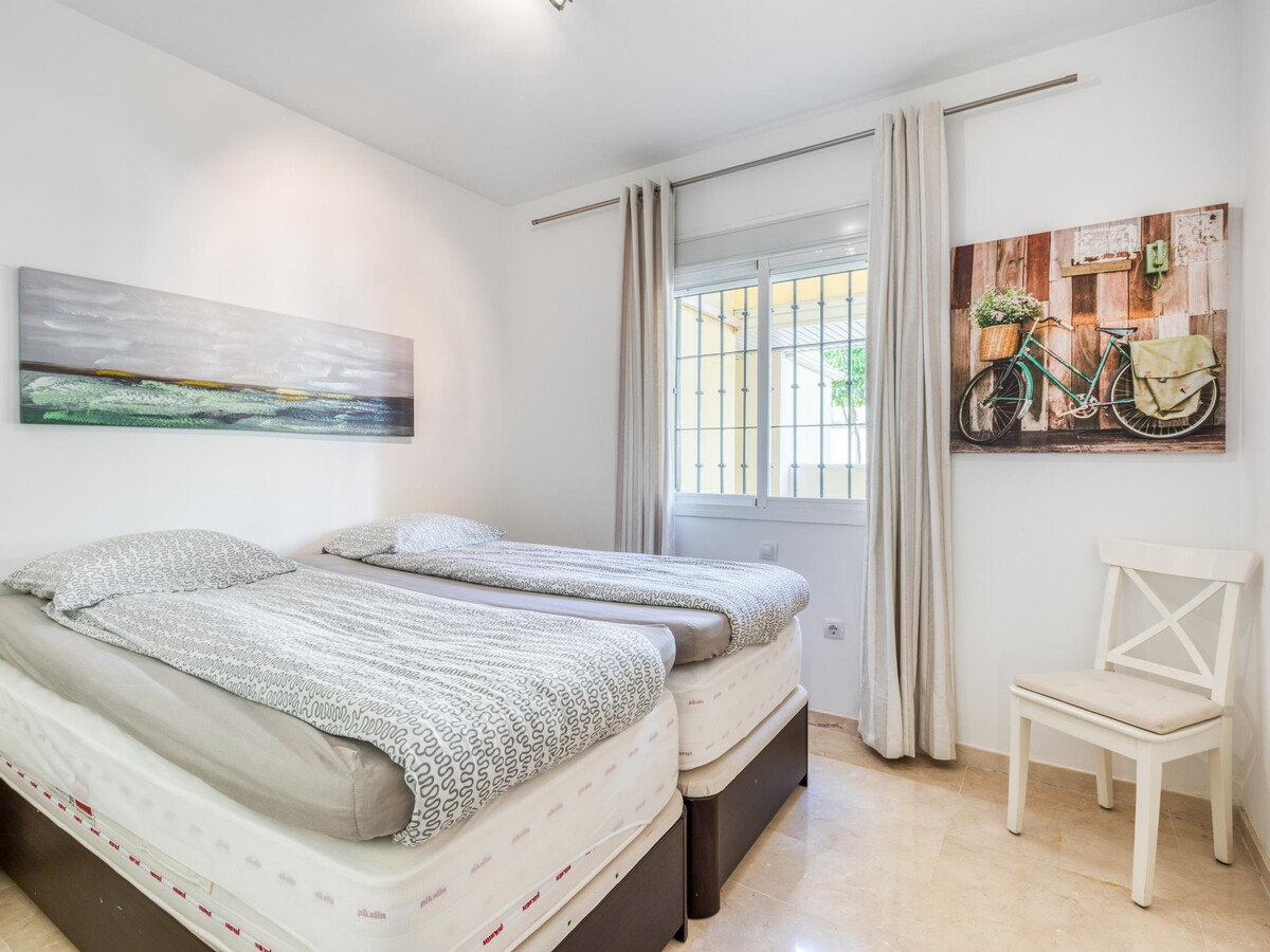 Appartement lumineux Estepona, 2 chambres, piscines et terrasse - Photo 16