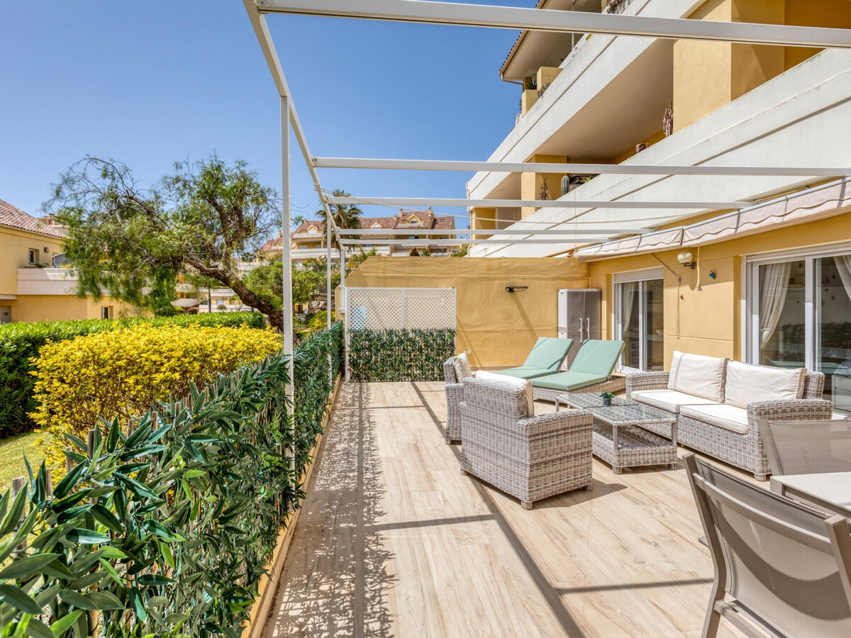 Appartement 2 chambres à Estepona, terrasse et 2 piscines - Photo 4