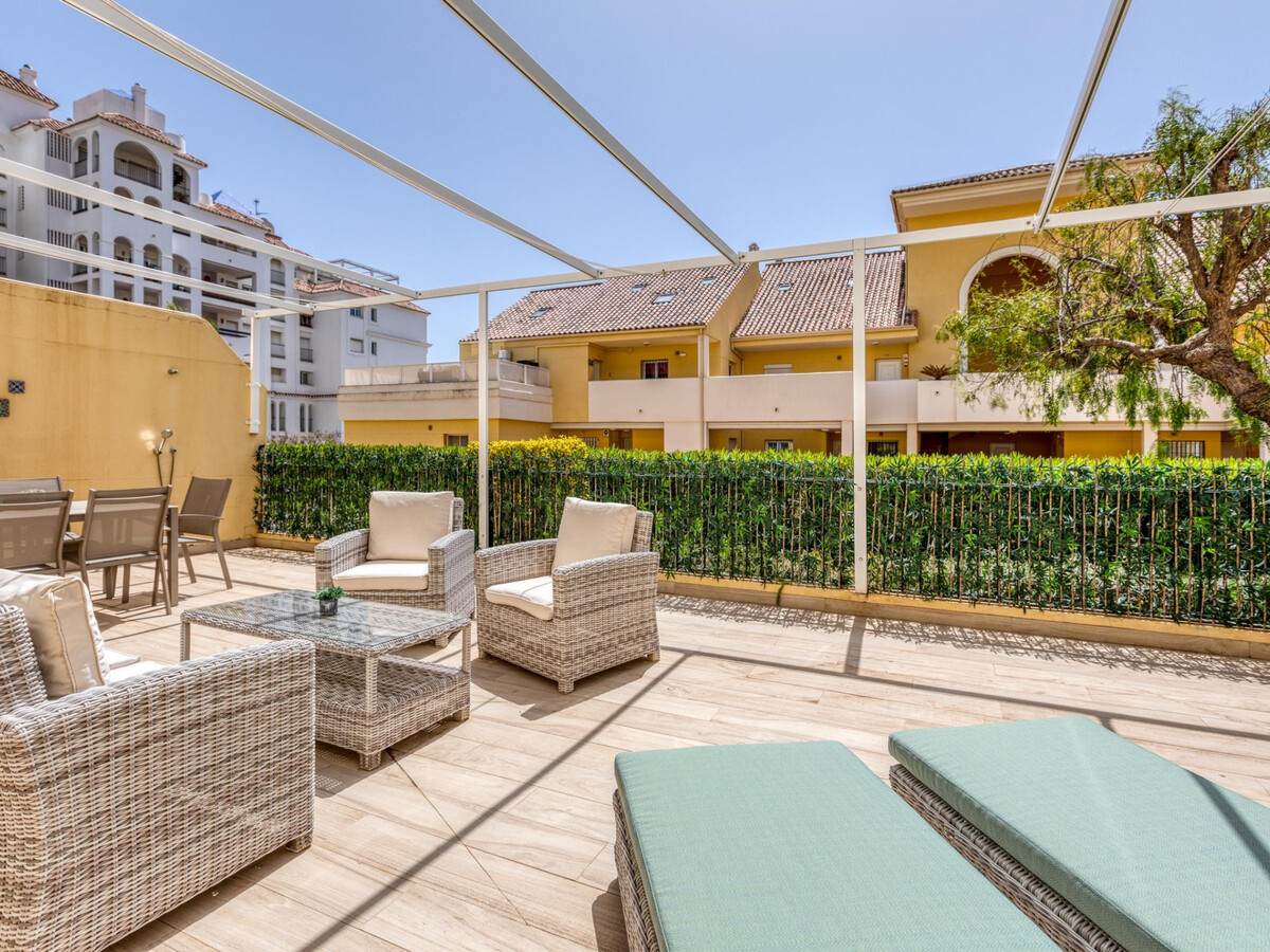 Appartement 2 chambres à Estepona, terrasse et 2 piscines - Photo 8