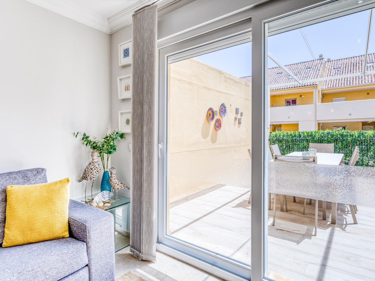 Appartement 2 chambres à Estepona, terrasse et 2 piscines - Photo 25