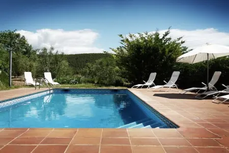 Location maison à La Llacuna, Manoir à La Llacuna avec piscine et vue