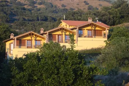 Location maison à Casas del Monte, Maison de vacances mitoyenne dans le village de Casas del Monte en Estrémadure