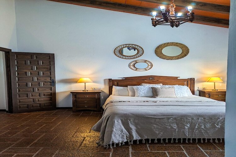 El Encinar, gîte de montagne avec piscine privée - Photo 17
