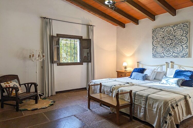El Encinar, gîte de montagne avec piscine privée - Photo 18