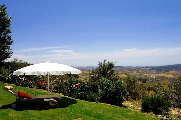 El Encinar, gîte de montagne avec piscine privée - Photo 23
