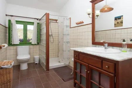 Can Casellas Masovería, gîte ferme catalane avec piscine : photo 21