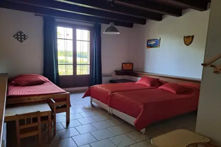 Maison 6 personnes avec lac à 300 m à Vieure : photo 9
