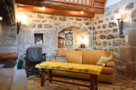 Maison rustique au bord du Lignon, La Souche : photo 2