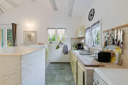 Lambesco, Maison de vacances moderne avec piscine privée - Photo 11
