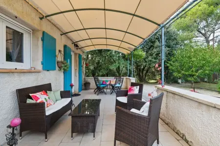 Lambesco, Maison de vacances moderne avec piscine privée - Photo 19