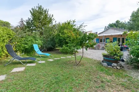 Lambesco, Maison de vacances moderne avec piscine privée - Photo 23