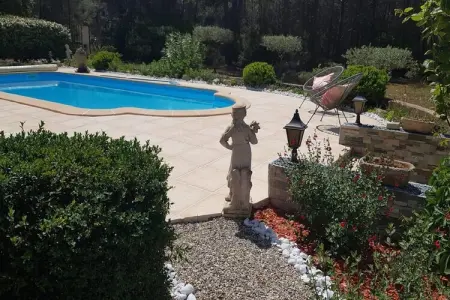 Lambesco, Maison de vacances moderne avec piscine privée - Photo 32