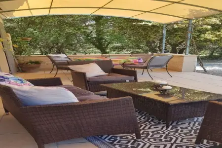 Lambesco, Maison de vacances moderne avec piscine privée - Photo 36
