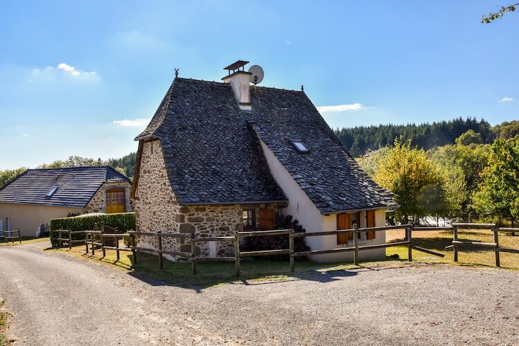 Maison auvergnate 6 personnes, jardin et terrasse - Photo 15