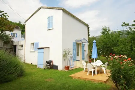 Acitaja - Maison 3 chambres avec rivière et lac à 100 m