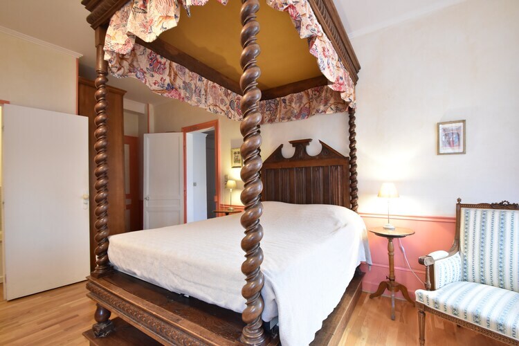 Château 19 personnes avec parc de 70 hectares - Photo 21