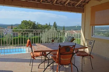 La Soléiade, Villa tranquille avec vue sur la piscine - Photo 6