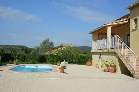 La Soléiade, Villa tranquille avec vue sur la piscine - Photo 10