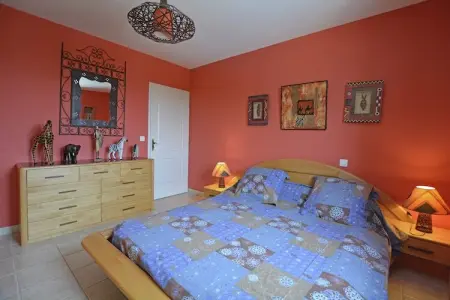 La Soléiade, Villa tranquille avec vue sur la piscine - Photo 14