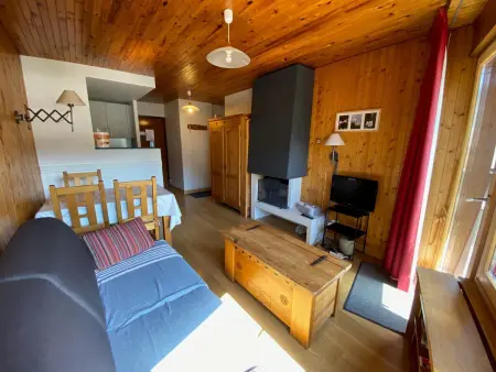 Location appartement à La Clusaz, 2 Pièces au Centre avec Cuisine Equipée et Balcon – La Clusaz