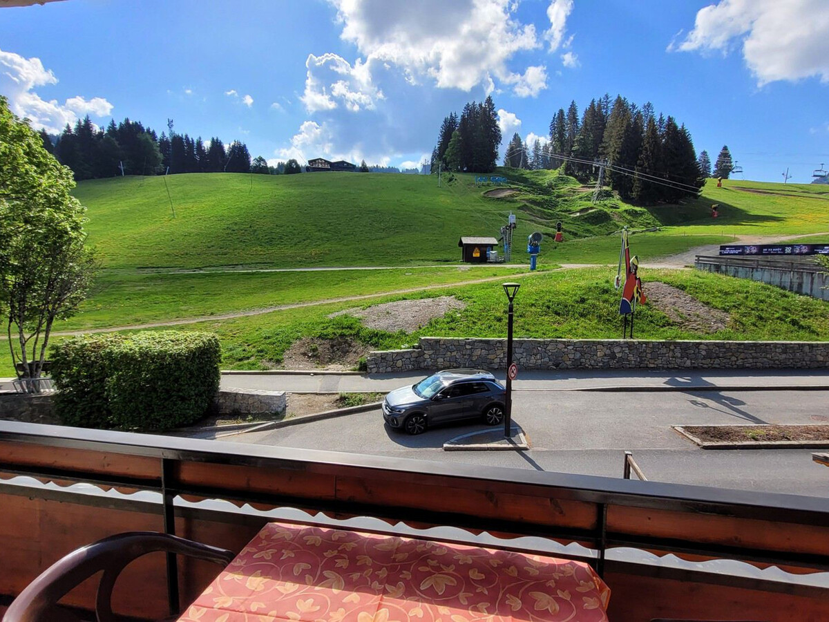 T2 face aux pistes avec balcon et parking auxGets - Photo 4