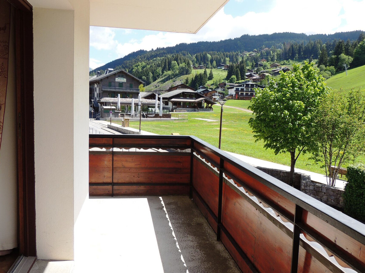 T2 face aux pistes avec balcon et parking auxGets - Photo 11