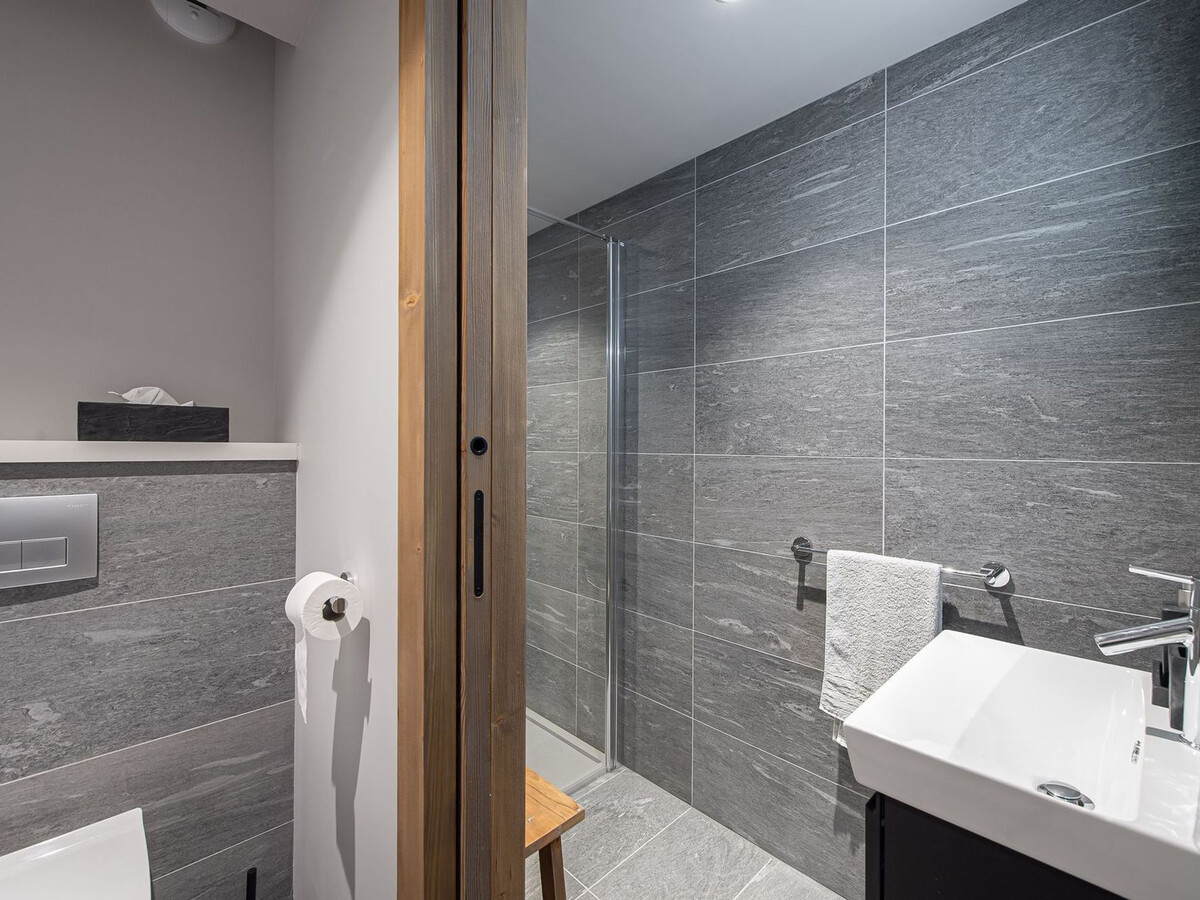 Appart 4 chambres Megève, balcon vallée et accès piscine - Photo 9